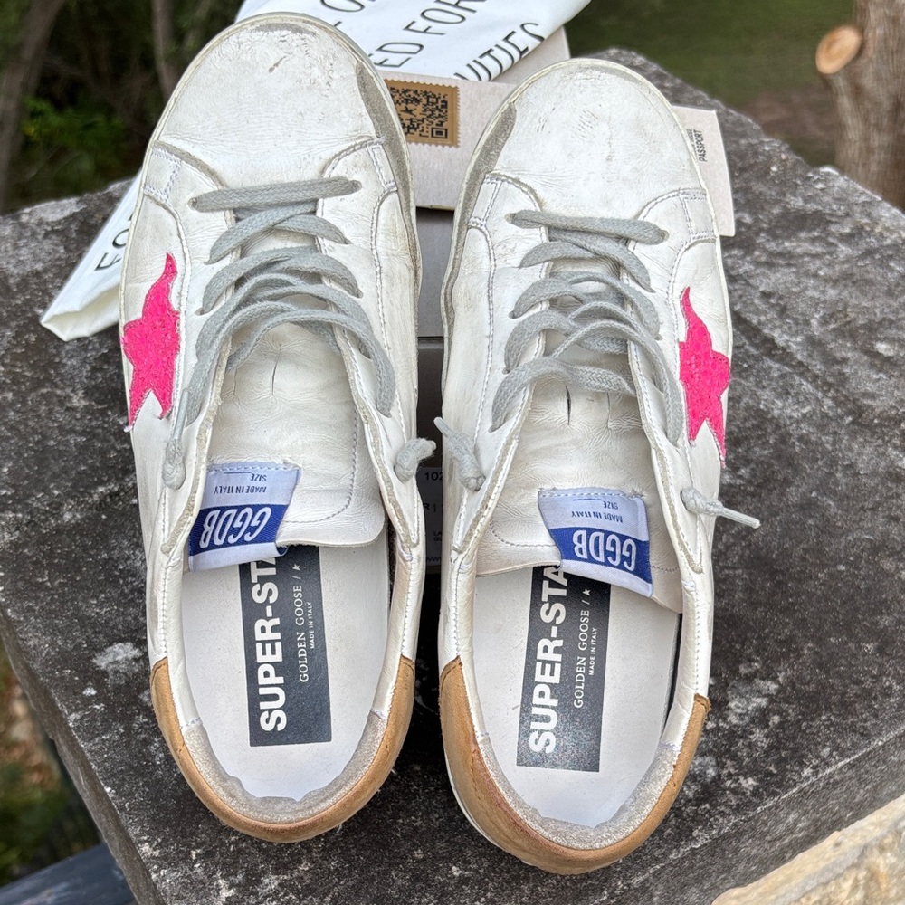 Golden Goose White Sneakers with Vibrant Pink Star size 39 - Picture 9 of 11